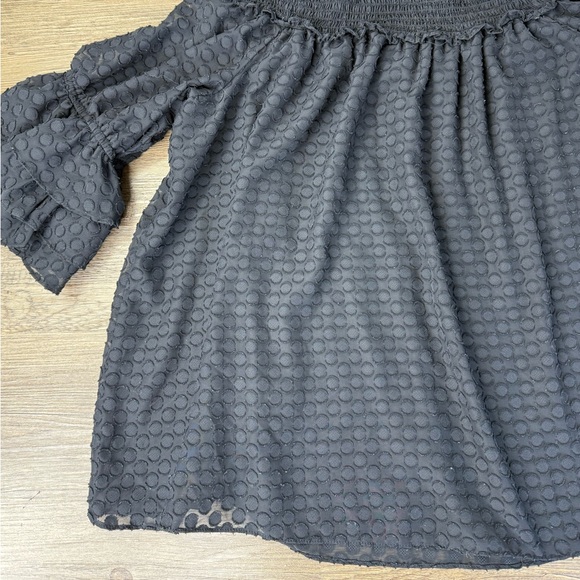 Cece Women’s Black Off the Shoulder Ruffle Blouse with Puff Sleeves, size M - Picture 11 of 11